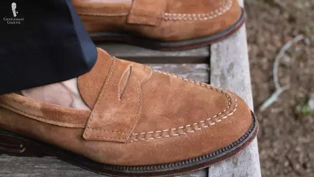 夏天能穿冬款皮鞋吗,夏天能穿皮鞋么