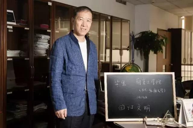 华生经济学家视频,经济学家华生的系列文章