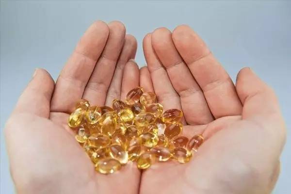 鱼油中高浓度的omega-3脂肪酸,omega3鱼油营养表