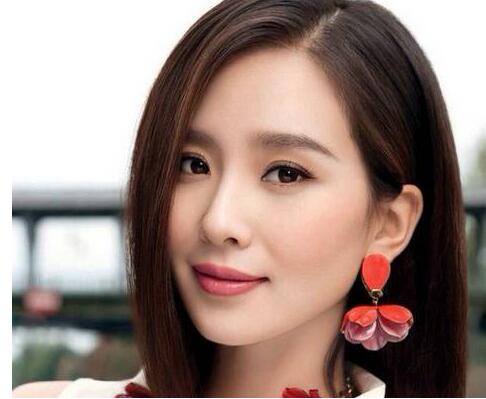 男生笑起来特别的丑怎么办,你长这么漂亮为什么却老说自己丑