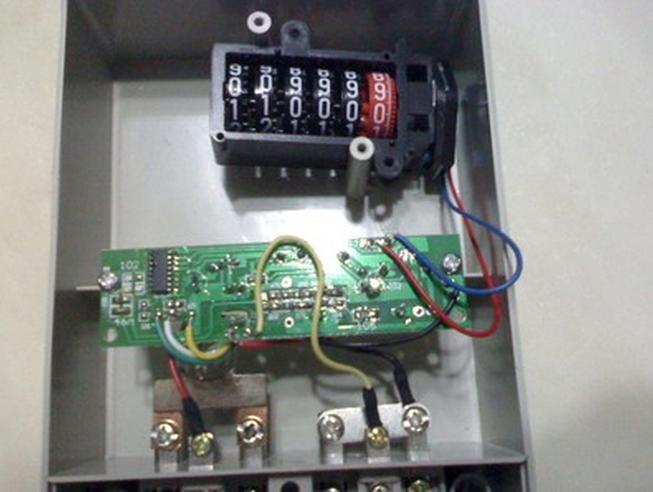 偷电贼被发现怎么办,在家里发现偷电贼怎么办