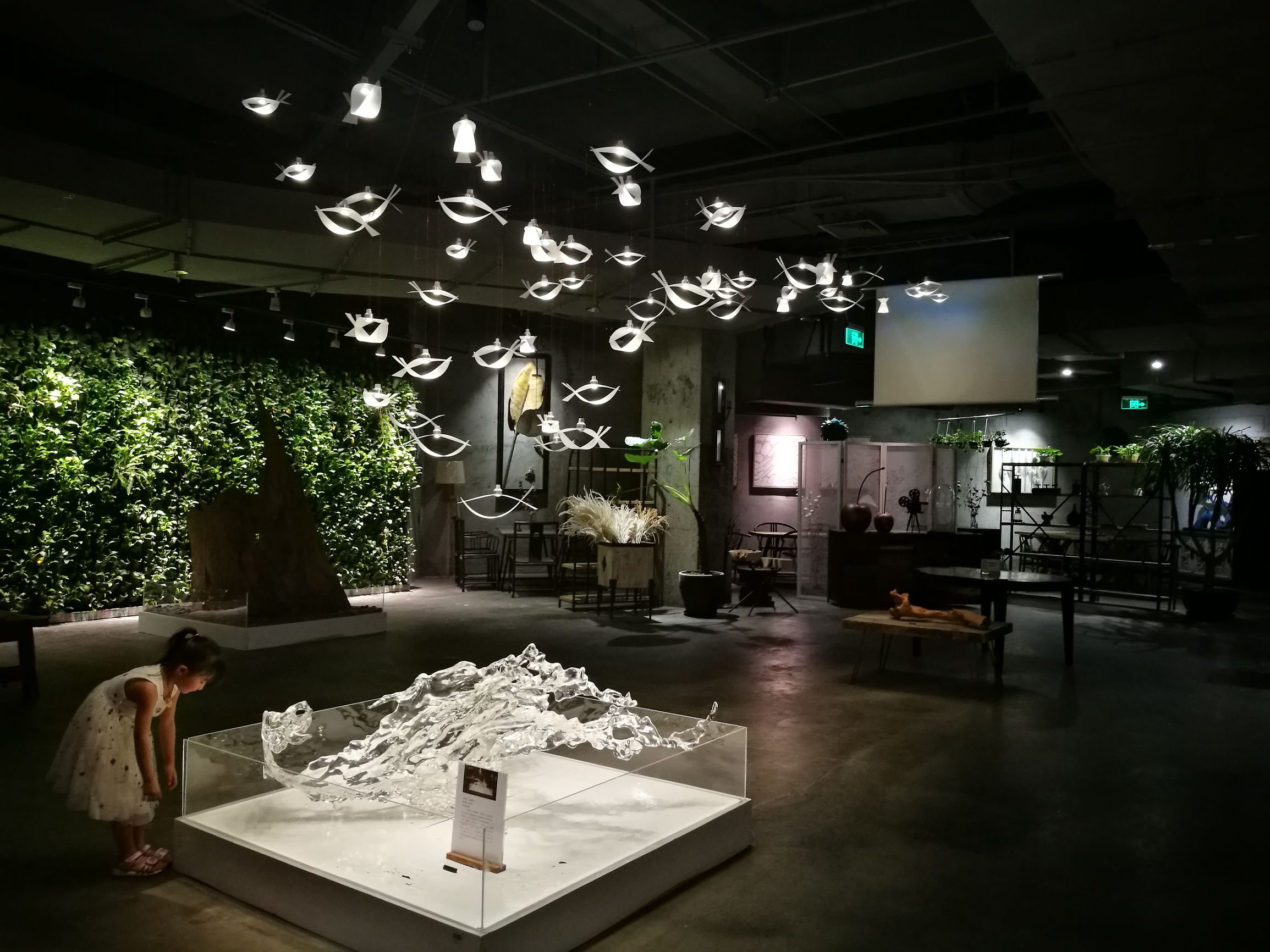 满足了对书店所有的想象,三亚小众书店推荐