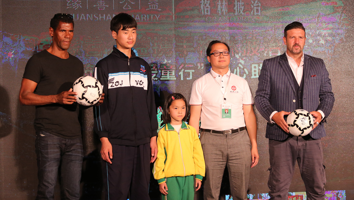 欧美明星现身观看欧美比赛,马尔蒂尼罗纳尔多里瓦尔多