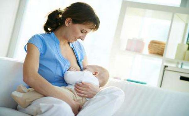 刚生完宝宝堵奶了怎么疏通,宝妈堵奶了快速解决的办法吃什么