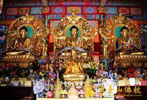 五台山广化寺夜景,五台山广化寺庙住宿