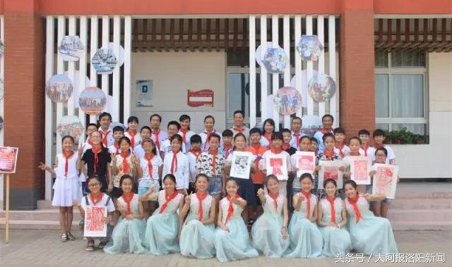 书记情系教育六一慰问师生