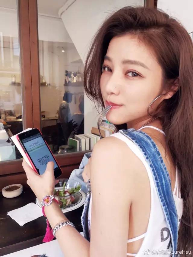 “你猜她几岁”,这个游戏实在是太扎心了!