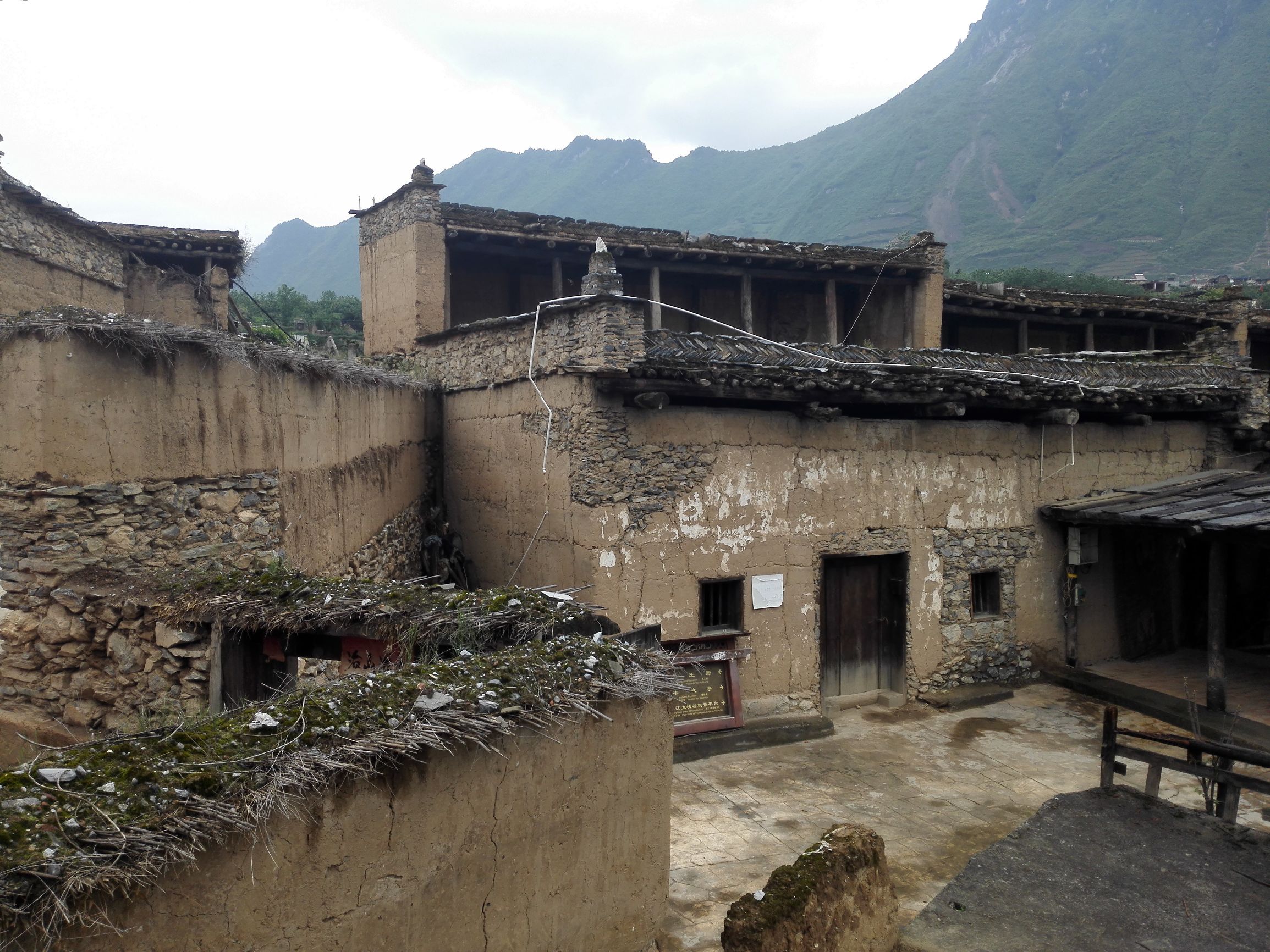 自驾车游汶川七盘沟摘车厘子,汶川萝卜寨自驾游攻略