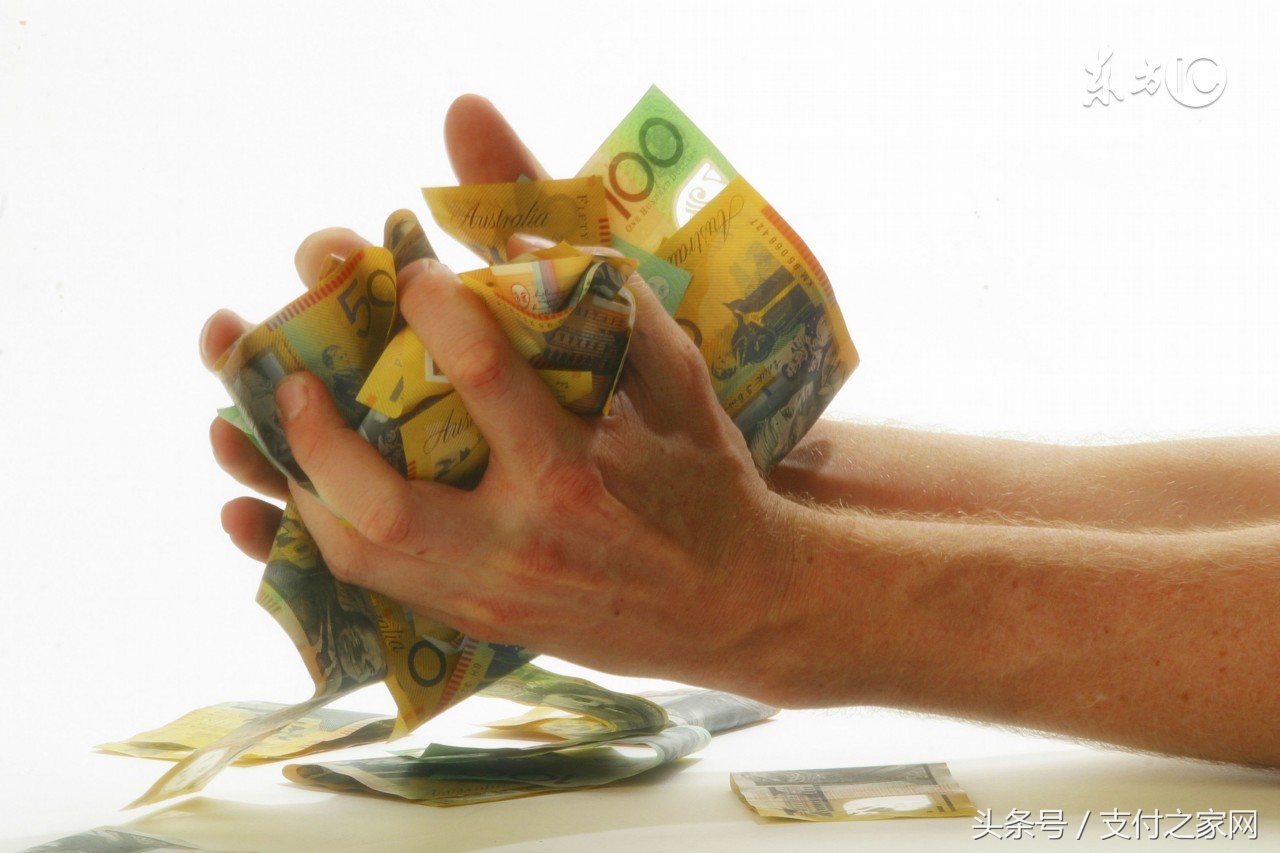 盗卖QQ号200万银行卡里43万小牛资本卷进“动荡漩涡”