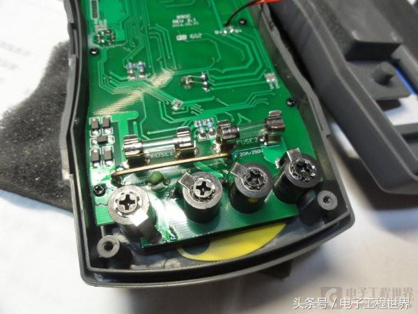 可能是国内首拆：华普HP-890CN自动量程6000字万用表