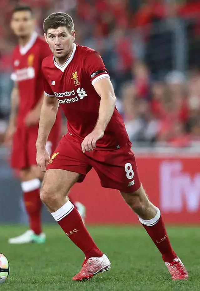 他们穿什么衣服翻译,他们穿着什么用英语怎么翻译