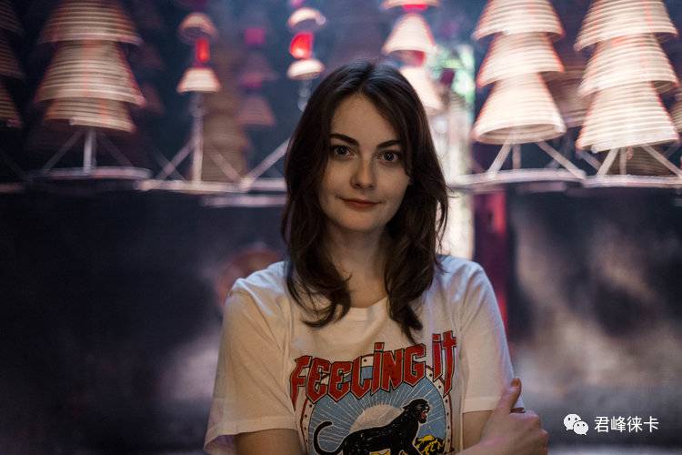 我喜欢街头摄影，要不要选28mm镜头？