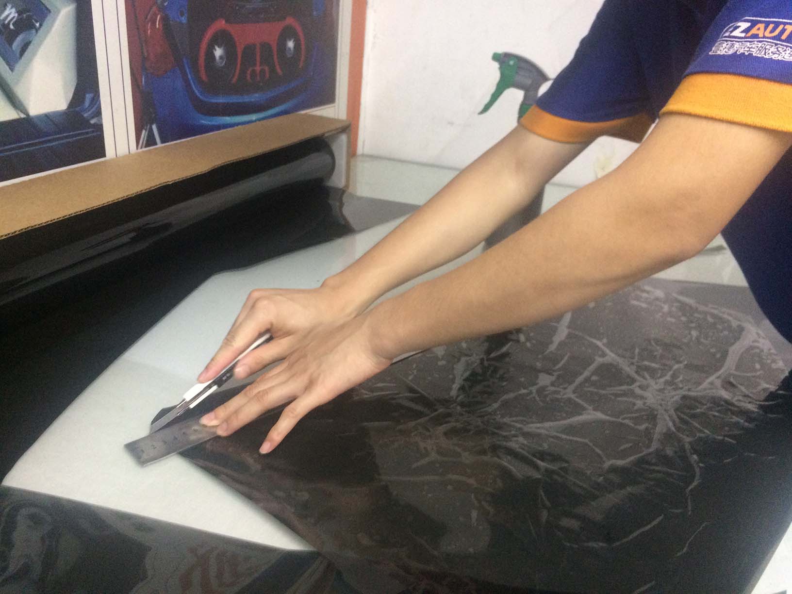 深圳壹捷汽车贴膜丰田皇冠龙膜作业案例分享