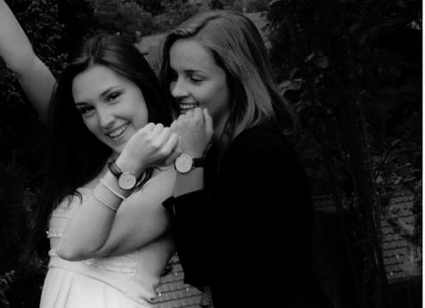 百合*法大**好!娱乐圈闺蜜能做到这样的没几对了!