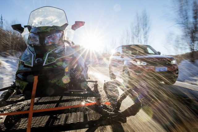 路虎揽胜运动版越野性能测试,2022款路虎揽胜运动深度测评