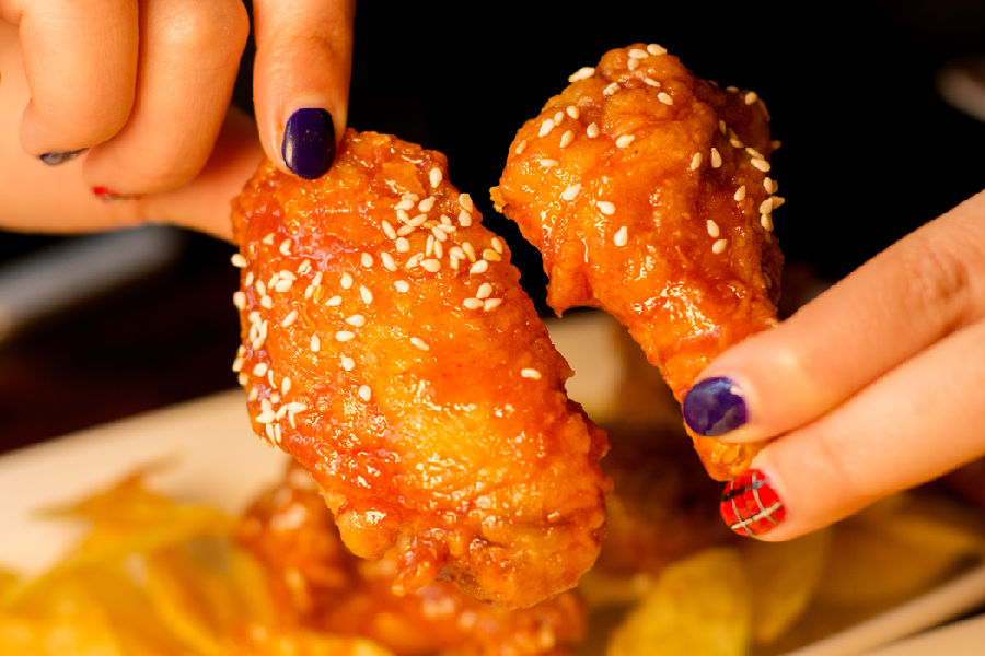 炸鸡控请抱紧我,wuli都教授代言的炸鸡店来啦~