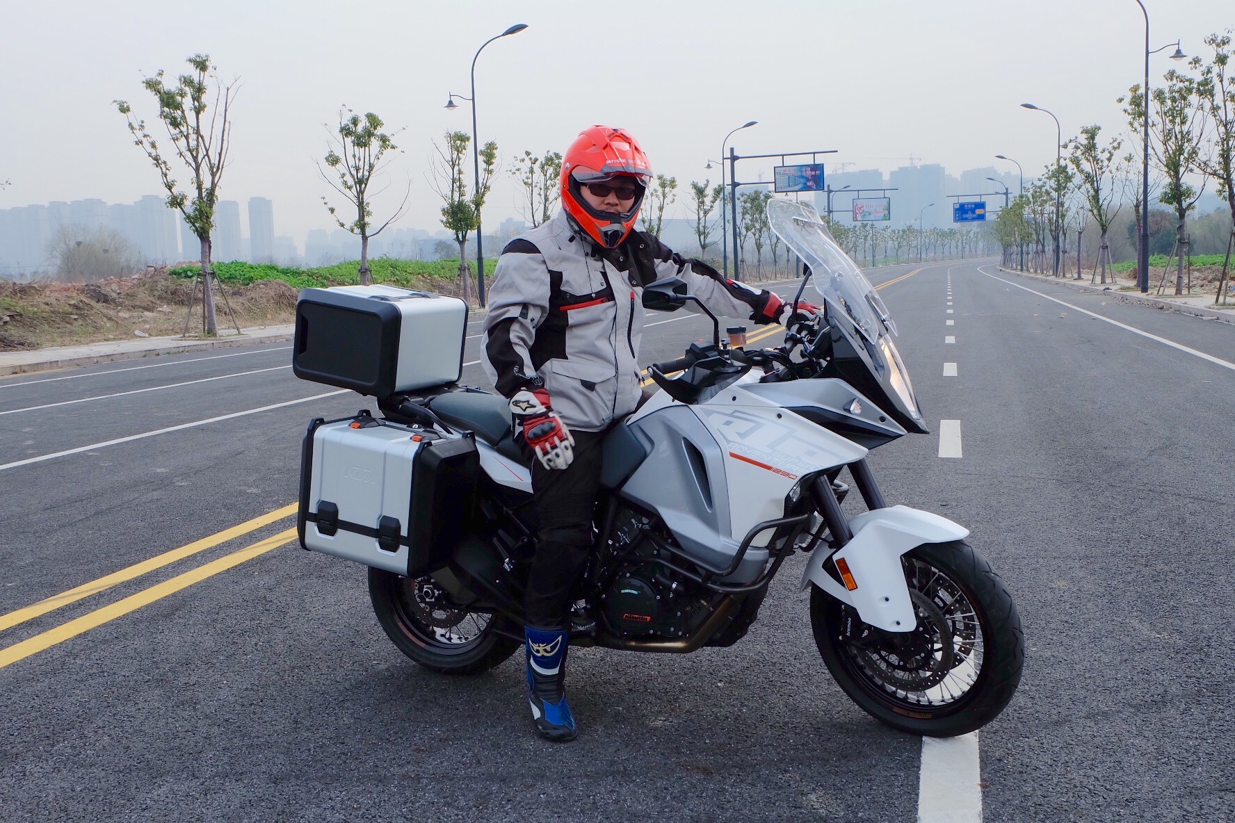 新车ktm1290advr落地价格,2020款ktm1290advs试驾