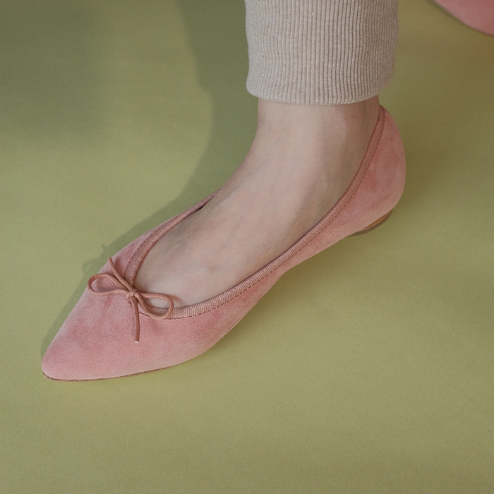 鞋柜必备这4双小白鞋百搭又时髦,鞋柜必备百搭又白菜的鞋