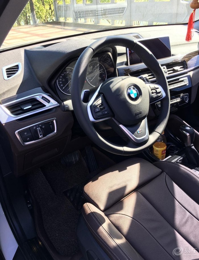 想换辆SUV，看了全新宝马X1，比老款的漂亮好多