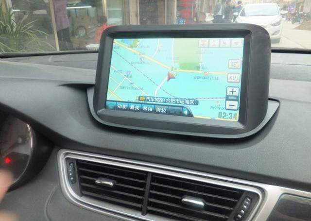 汽车怎么安装高德导航,汽车导航卡正确安装方法