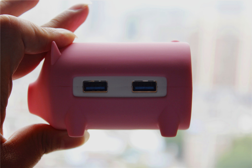 这么萌的猪！竟然是读卡器，还有HUB功能