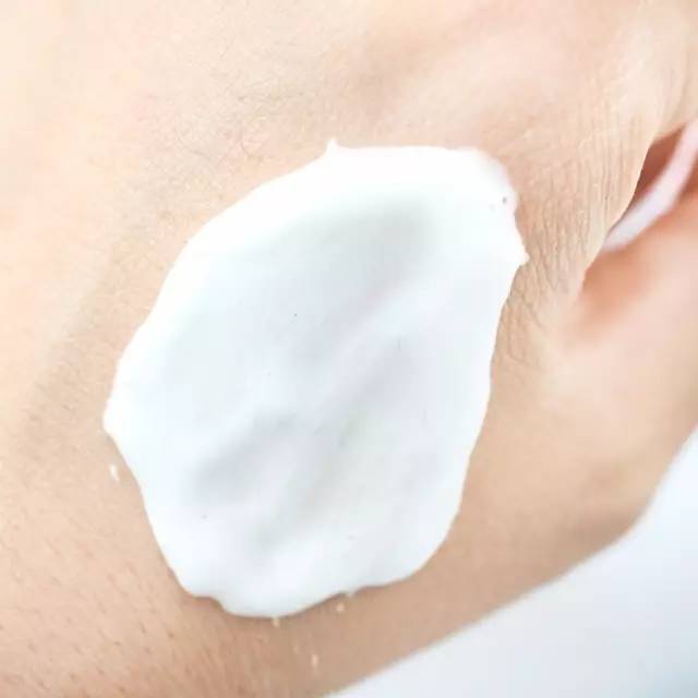 闭眼入超平价好用的氨基酸洗面奶 (推荐几款便宜又好用的洗面奶)