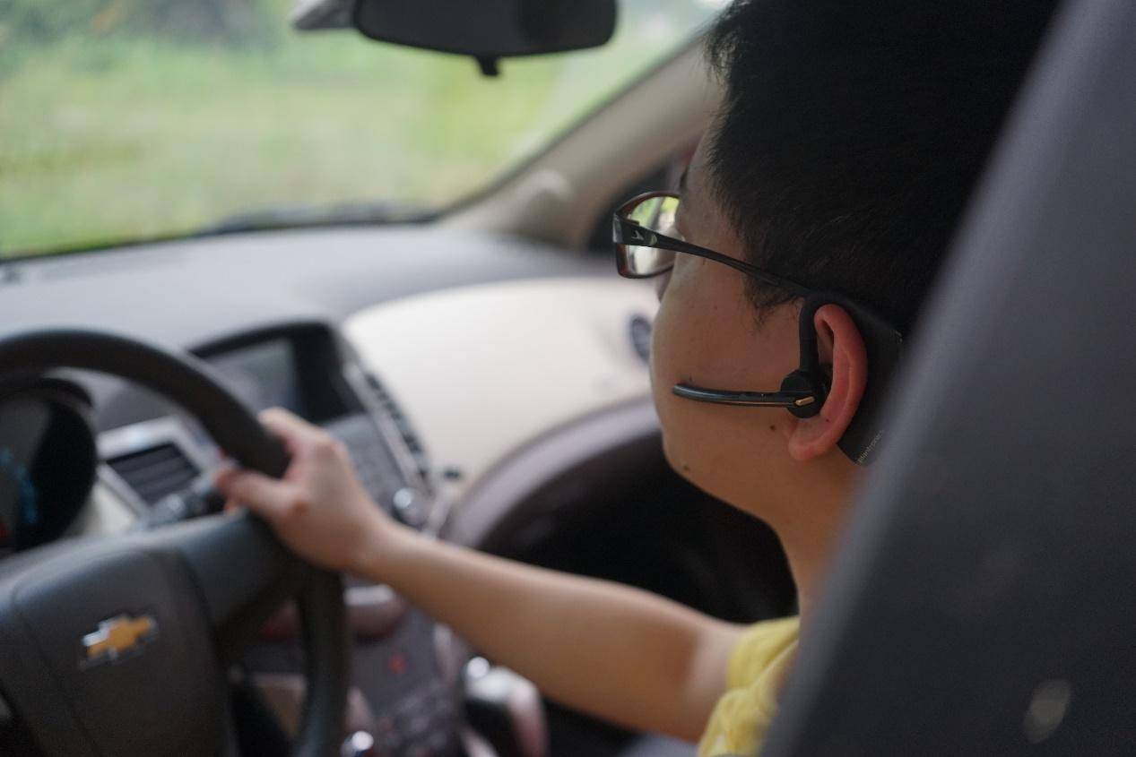 老司机说这耳机上高速上通话也没问题缤特力传奇蓝牙耳机评测