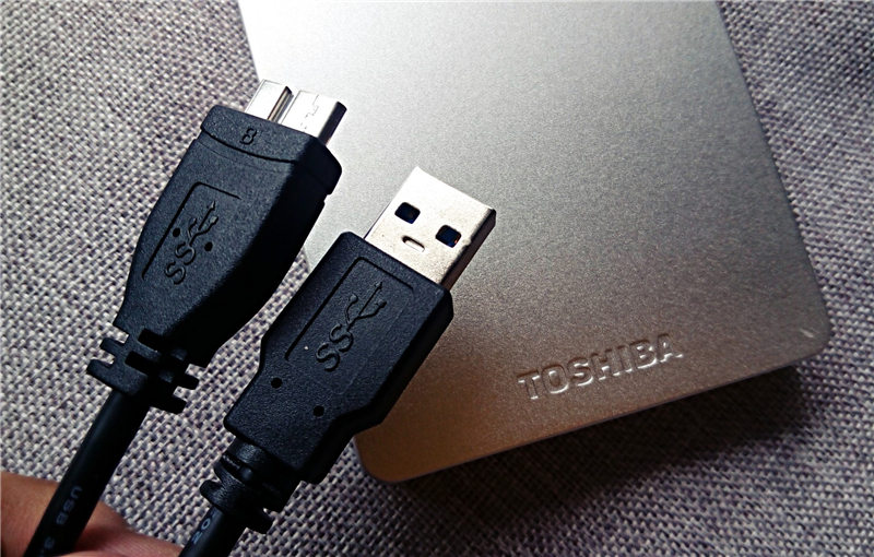 东芝移动硬盘测评推荐,东芝新小黑硬盘评测