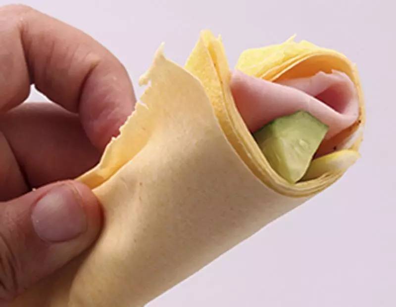 一盒让你忘掉手抓饼的山东煎饼，每一口都能吃出康师傅鸡蛋卷的味