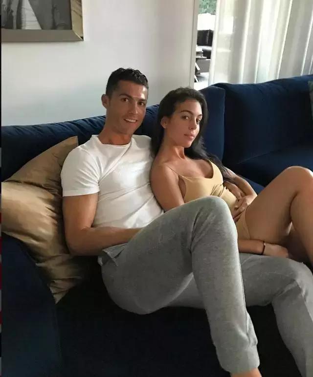 c罗有龙凤胎了吗,c罗的龙凤胎是亚洲人吗