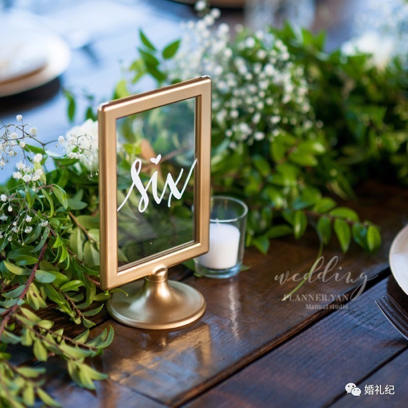 安以轩婚礼晨袍,安以轩陈荣炼婚礼晨袍