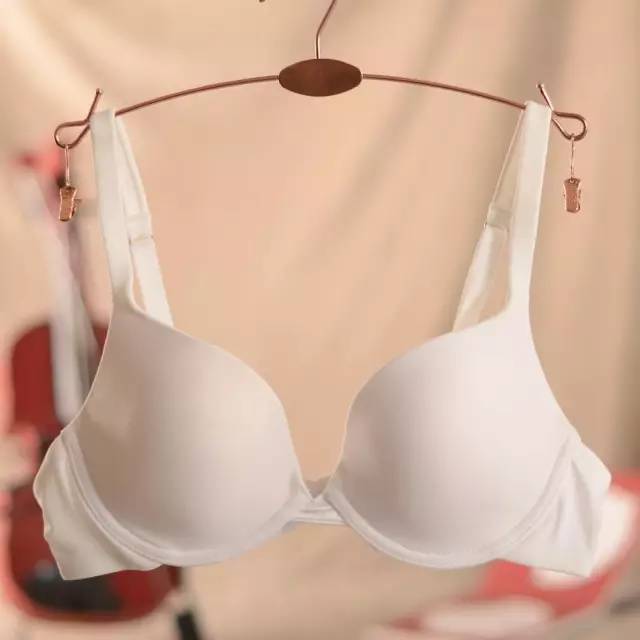 胸罩应怎么穿最合适,胸罩怎么穿才是合适的