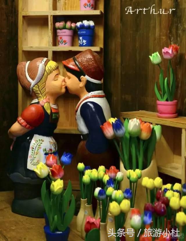 经久不衰的荷兰木鞋,靠的是什么魅力捕获大家的欢心?