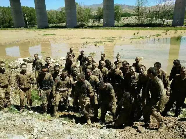 军装的一些特点,军服功能