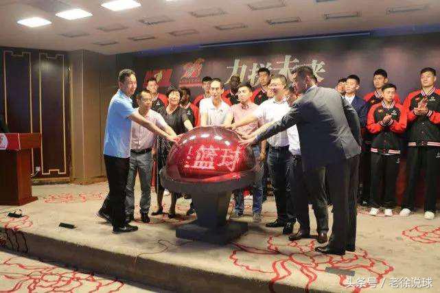 哈斯勒姆ncaa全国冠军,曾凡博ncaa最高得分