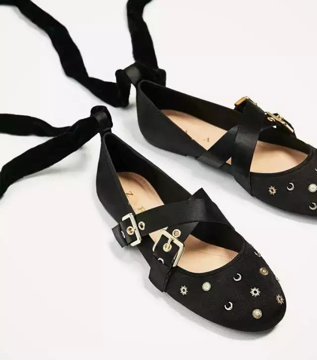 这双芭蕾鞋不跳舞，只是穿起来逆天的好看！