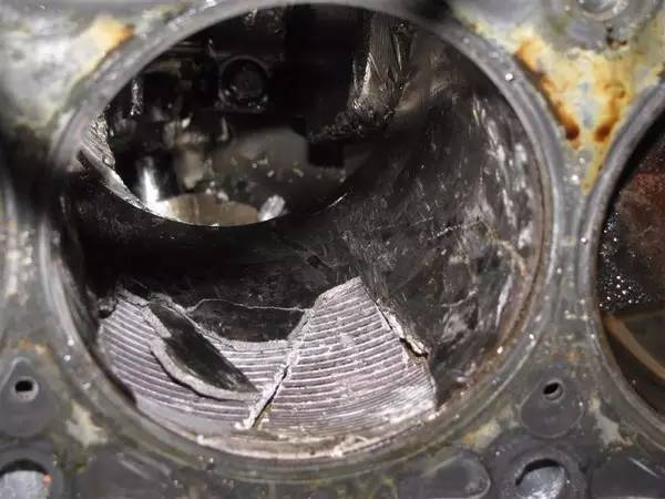 汽油车为什么不能加柴油,汽油车加错柴油维修要多少钱