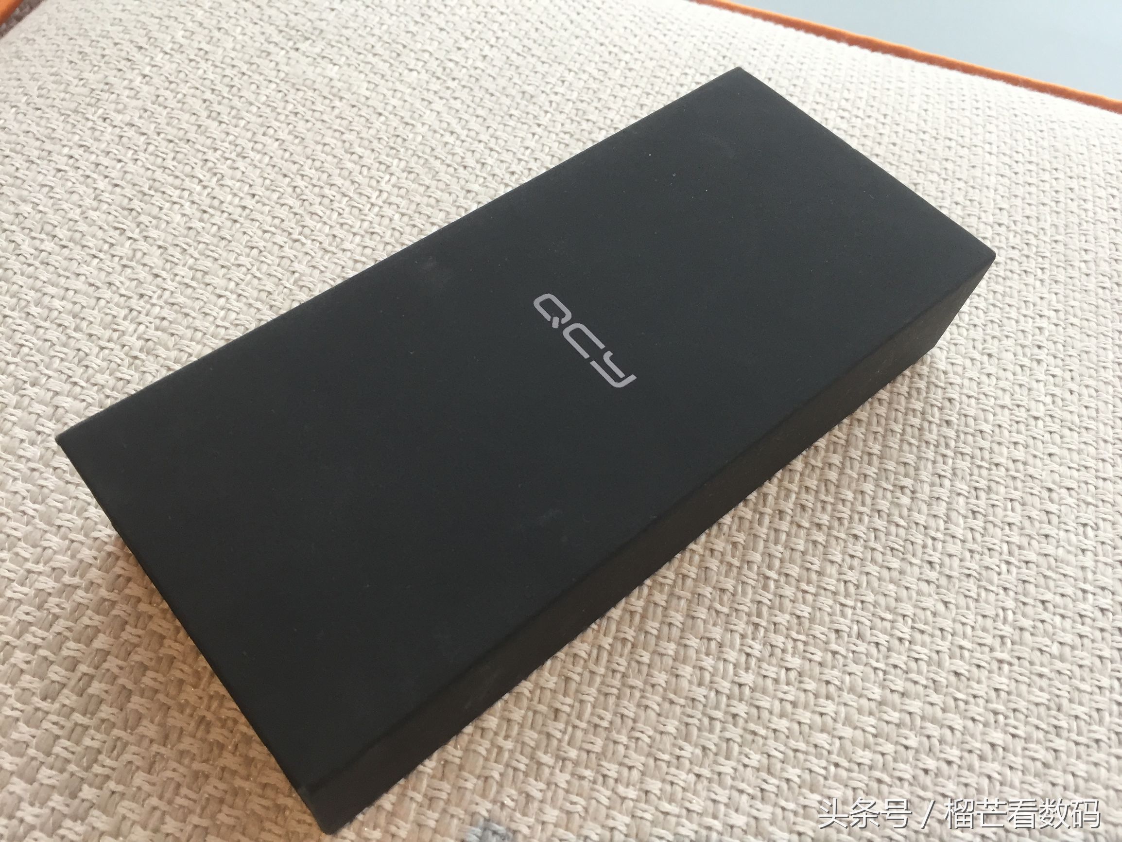 颜值音质俱佳,来看看现在很火的QCY蓝牙耳机体验如何