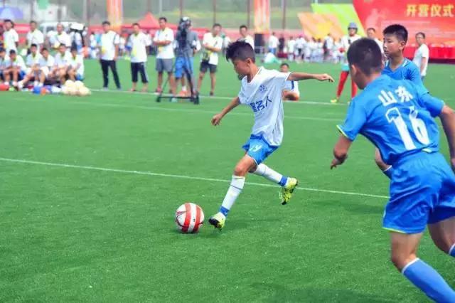 青少年足球夏令营小学部,校园足球夏令营特色训练营