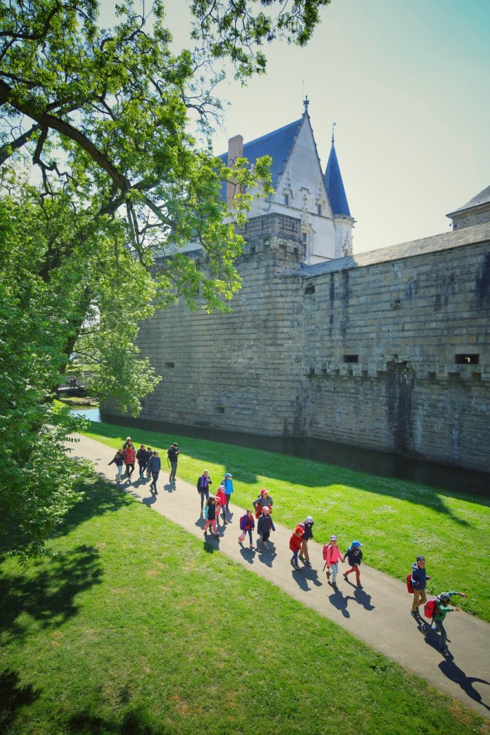 卢瓦尔河城堡简介,卢瓦尔河谷城堡位置在哪里