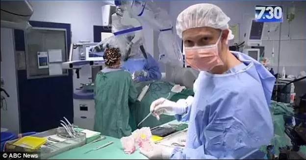 Sun资讯速递澳洲医学再次震惊全宇宙！澳洲医生完成全球首例人头分离手术！罕见癌症就这么治好了！