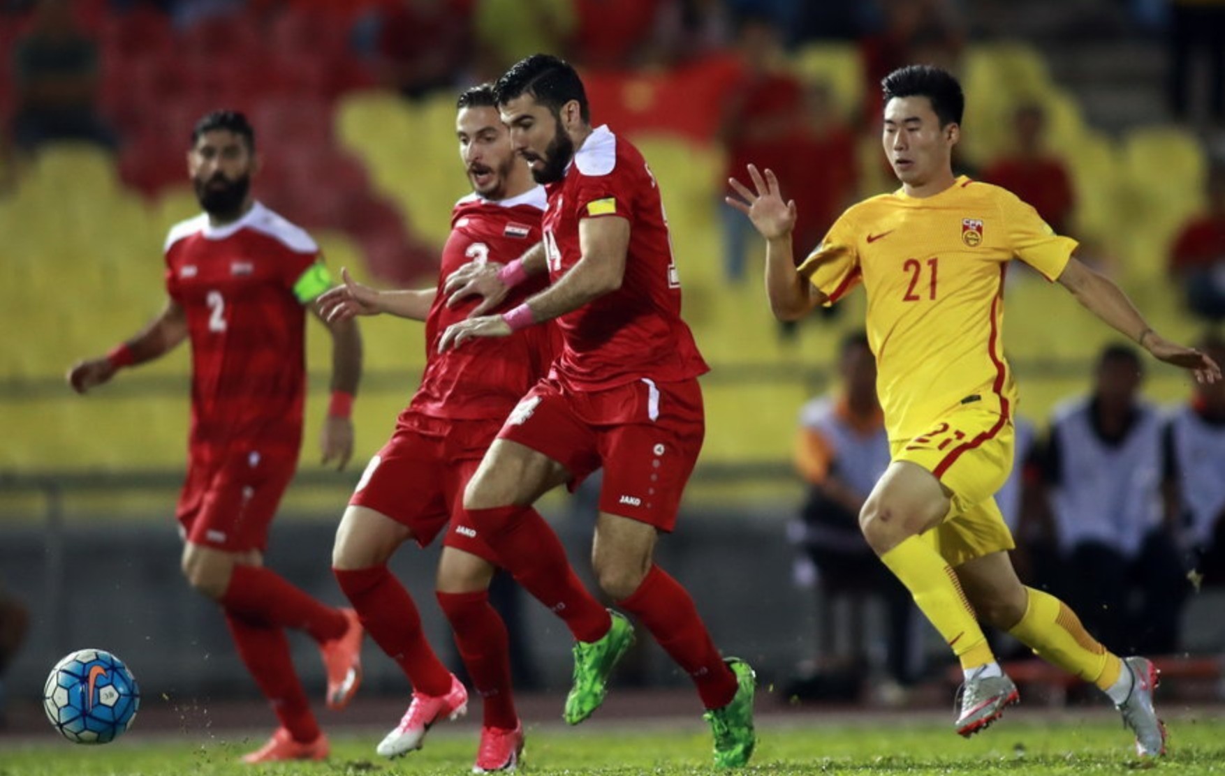 董路国足5分钟集锦,董路从哪里直播国足比赛