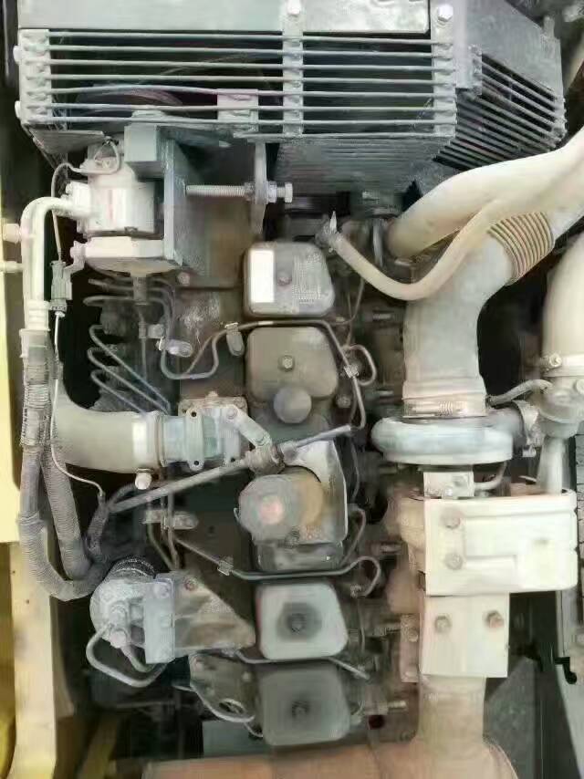 二手挖掘机分析,二手小松110挖掘机