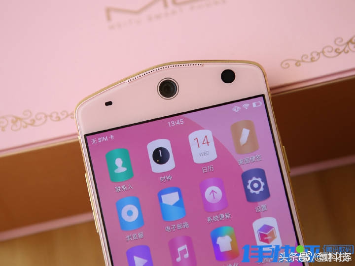 这款手机比小米6荣耀9更火，国外售价可买10部iPhone8！