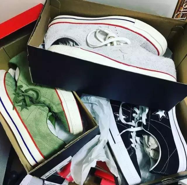 帆布面、皮革面、网状面估计你都有了,今天和你聊聊麂皮鞋