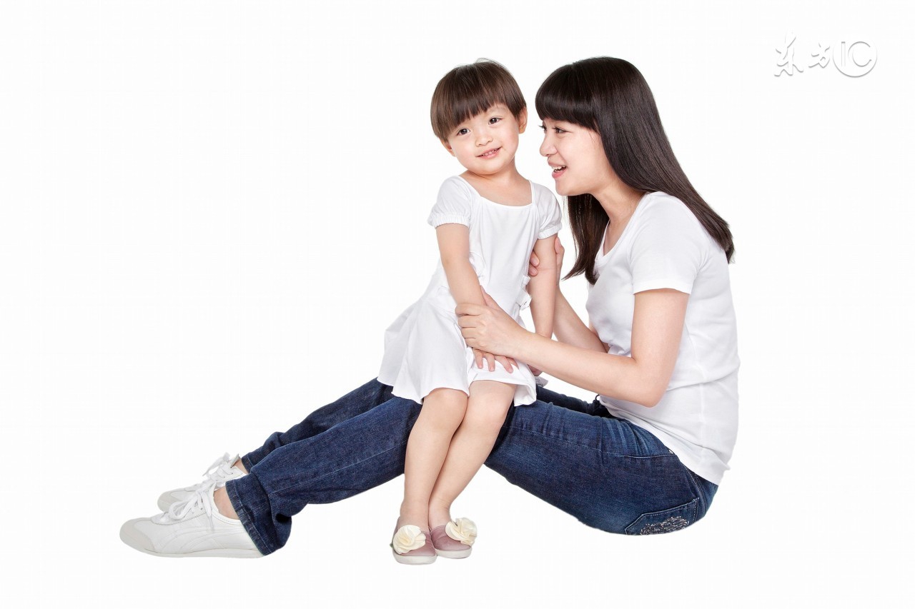 儿童换牙时为什么会出现乳牙滞留,七岁儿童换牙期牙齿缝隙大怎么办