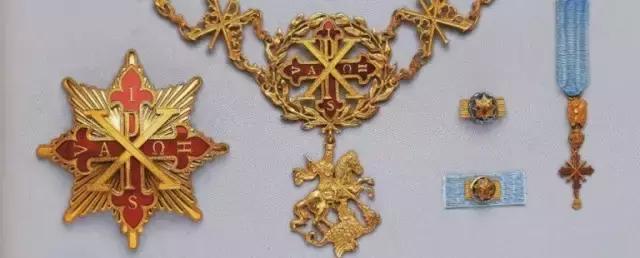 *子骗**横行实在可恶，这个意大利人假装自己是欧洲贵族王子，很多名人中招，最后因吃霸王餐被查出来了