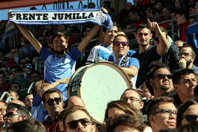 中国足球解说皇马,中国解说员评论中国足球