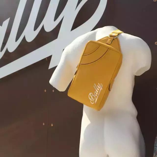 gq时装编辑高个子,gq编辑