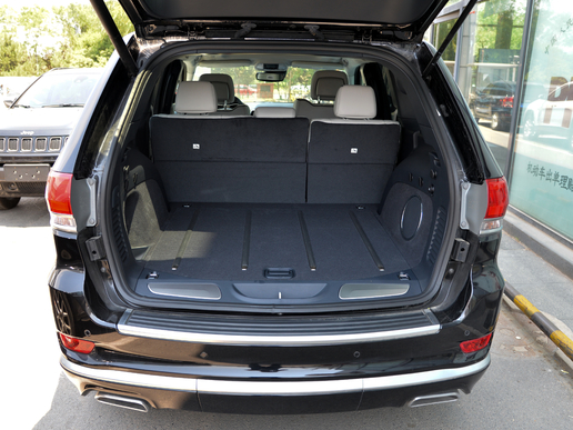 每个男人的心中都有一个越野梦,每个男人心中都有一个越野车